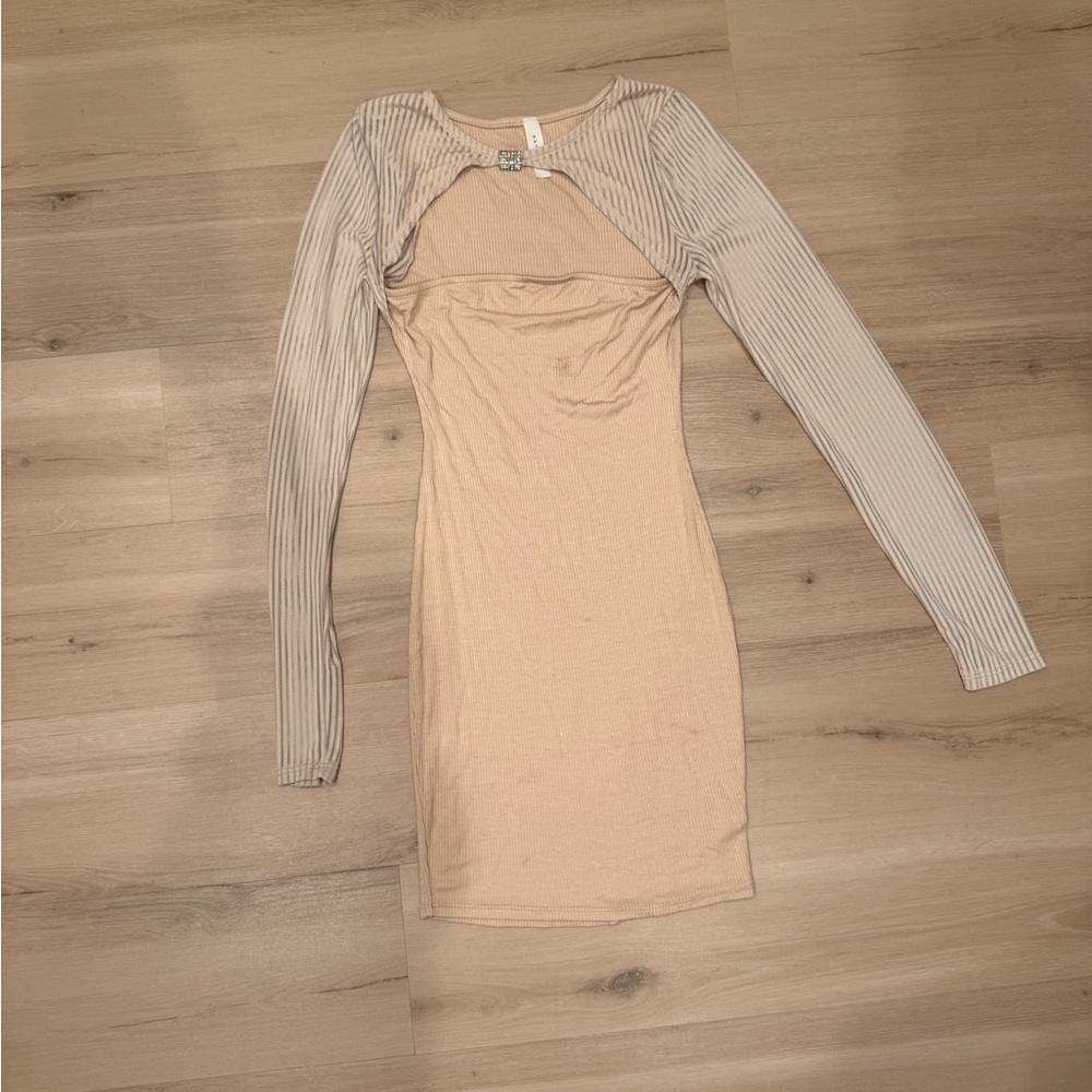 Elegant Beige Long Sleeve Dress